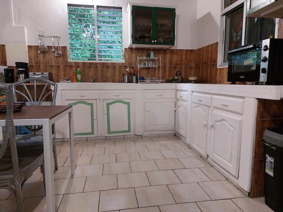 La Petite Maison, Spacieuse, Avec Jardin / Parking ซานต์-โรส ภายนอก รูปภาพ