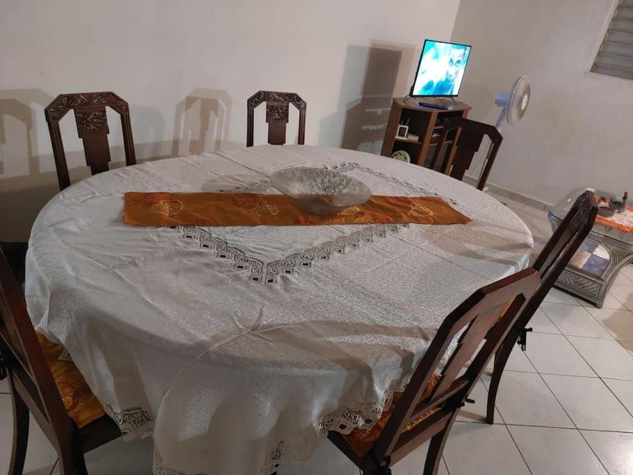 La Petite Maison, Spacieuse, Avec Jardin / Parking ซานต์-โรส ภายนอก รูปภาพ