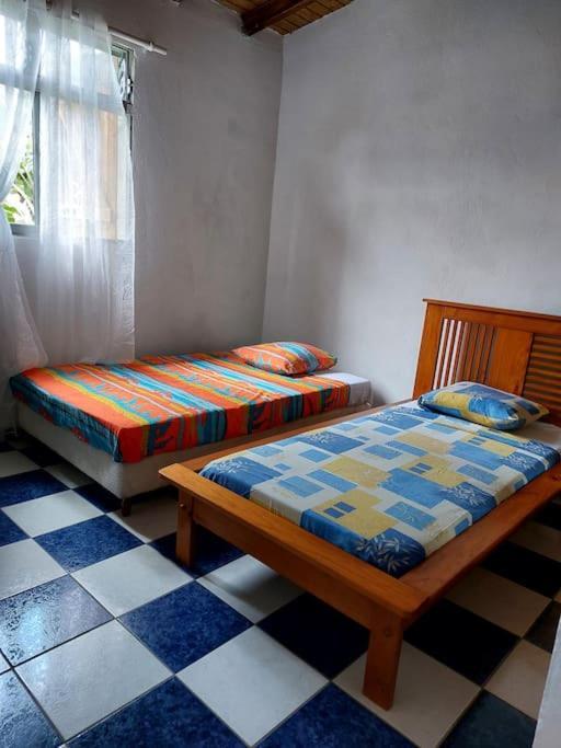 La Petite Maison, Spacieuse, Avec Jardin / Parking ซานต์-โรส ภายนอก รูปภาพ